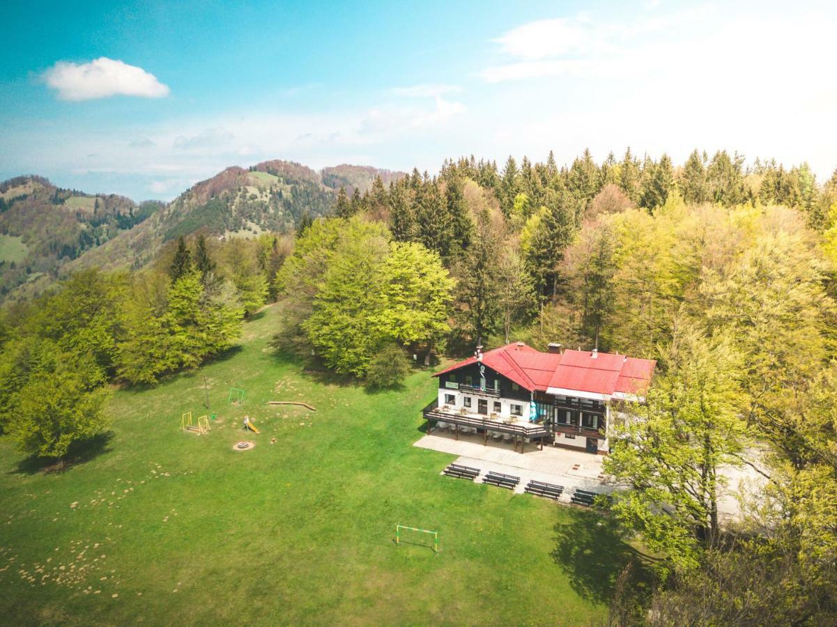 Planinski Dom Na Kalu Bed & Breakfast Dol pri Hrastniku Luaran gambar
